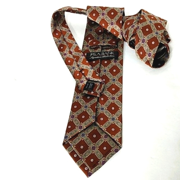 JOS. A. BANK SIGNATURE COLLECTION SILK NECK TIE - Picture 7 of 11